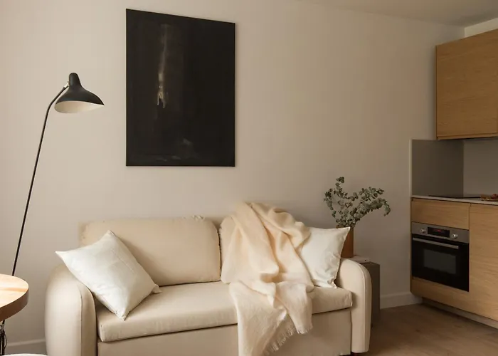 Japandi Residence 1Br Designer Flat With Private Garden