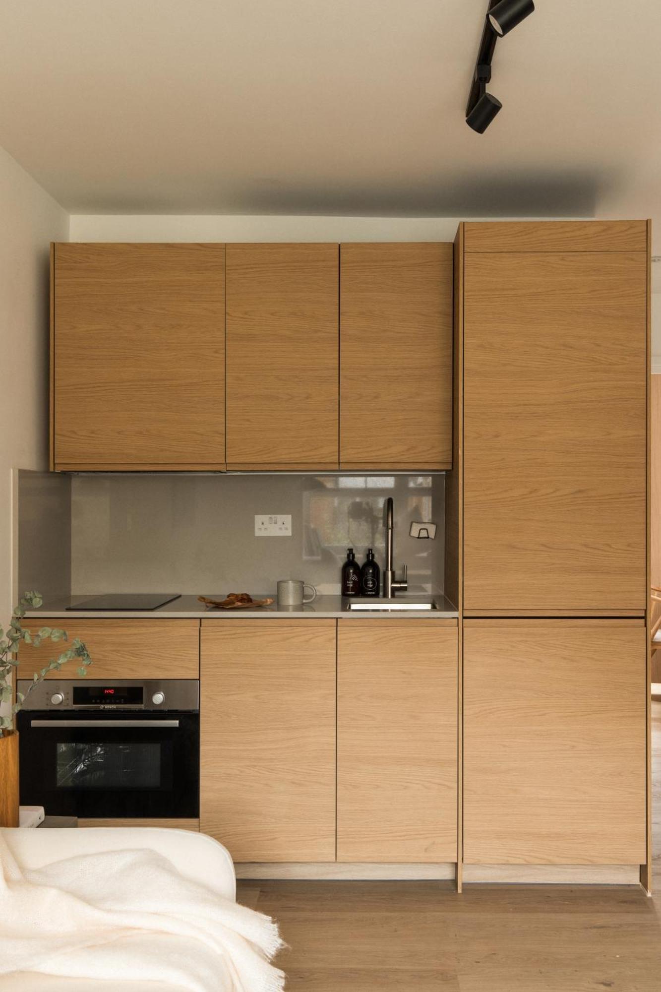 Japandi 1br Designer Flat With Private Garden