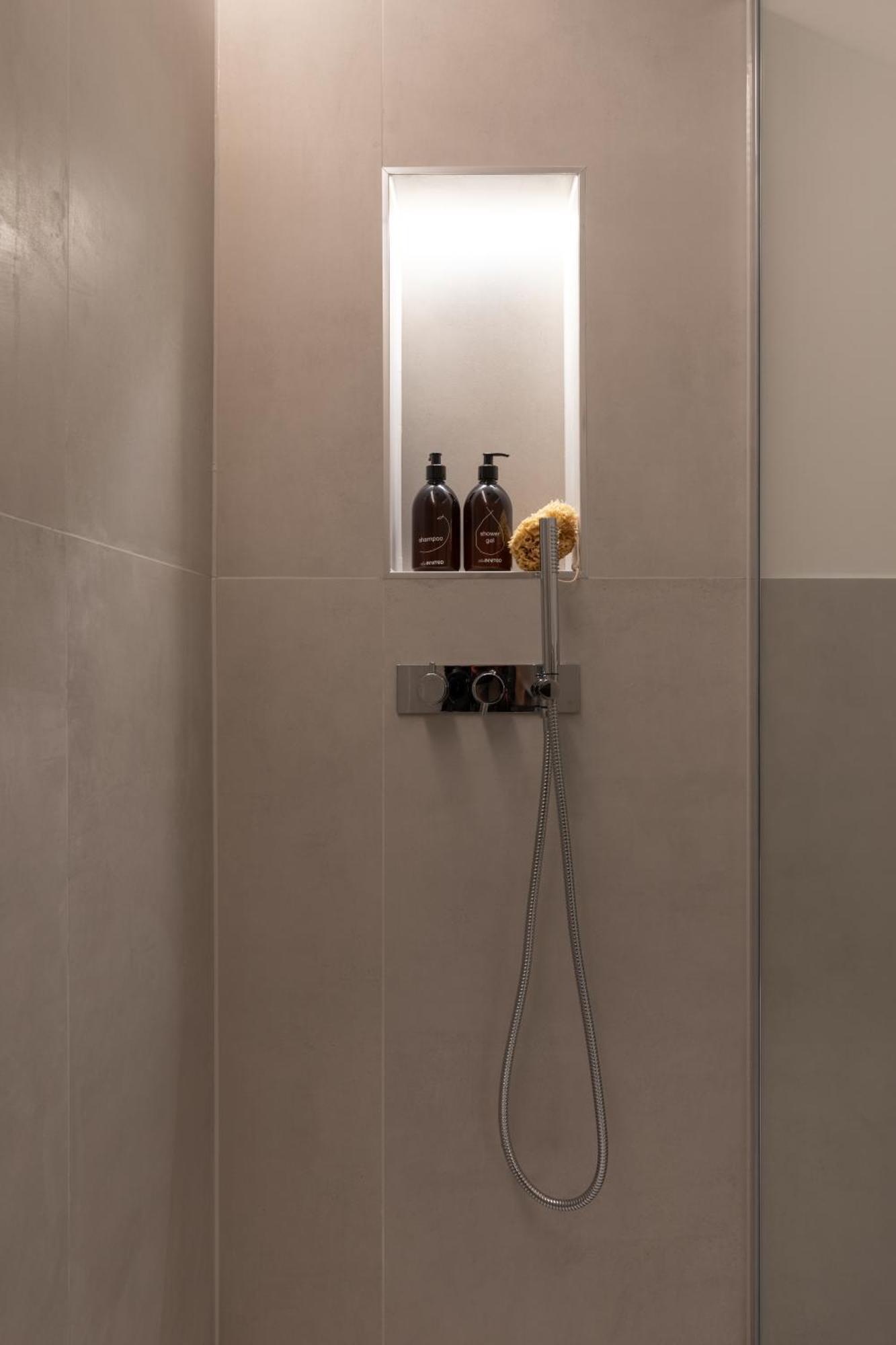 Japandi 1br Designer Flat With Private Garden *